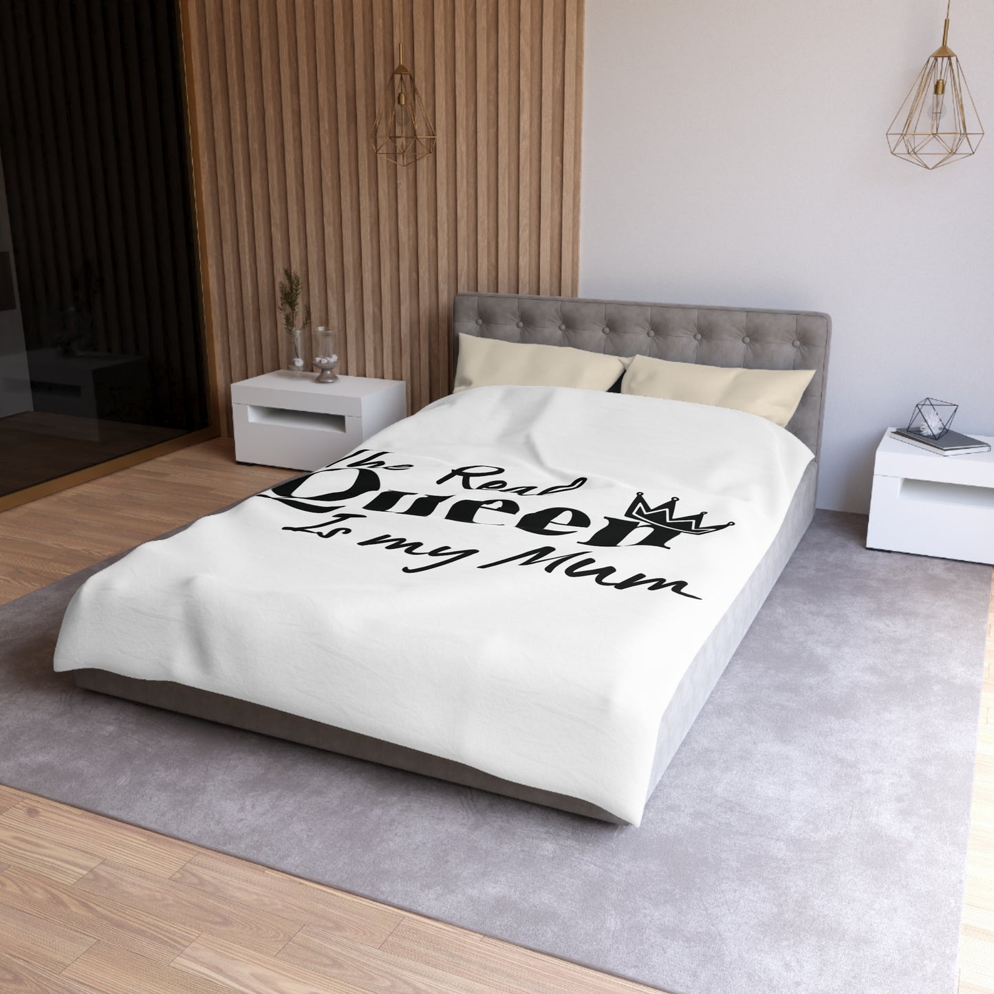 The Real Queen is my Mum (Black Text) - Mothersday - Duvet Cover